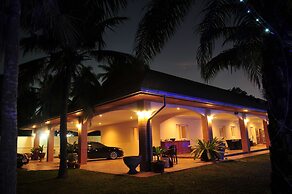 Blue Lagoon Pool Villa