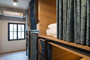 Natee Hostel