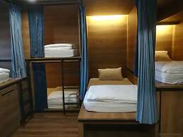 Natee Hostel