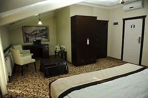 Teona Hotel