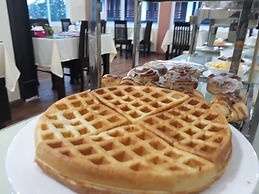 Immana Grand Inle Hotel