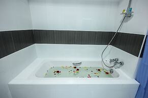 Immana Grand Inle Hotel