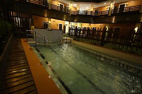 Immana Grand Inle Hotel