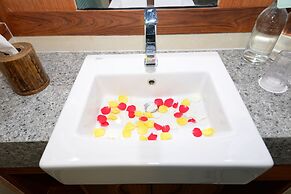 Nyaung Shwe City Hotel