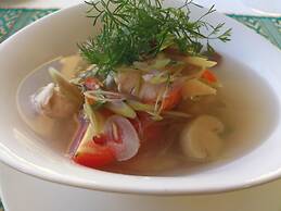 Nyaung Shwe City Hotel