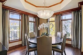 Chic 2 BR+Den Ritz-Carlton Condo with Valley Views by RedAwning - Save