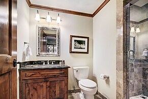 Chic 2 BR+Den Ritz-Carlton Condo with Valley Views by RedAwning - Save