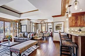 2BR Residence at the Ritz-Carlton with Valley View by RedAwning - Save