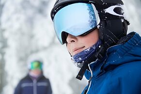 2BR Residence at the Ritz-Carlton with Valley View by RedAwning - Save