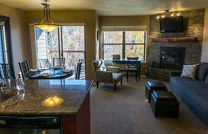 Inviting Winter Hideaway - Walk To Apres-ski Fun Sleeps 4 1 Bedroom Co