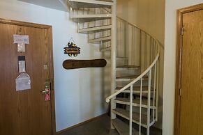 Steps To Winter Adventures Relaxed  W/Loft Bedroomppl Condo by RedAwni