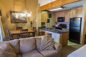 Steps To Winter Adventures Relaxed  W/Loft Bedroomppl Condo by RedAwni