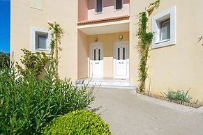 Hidden garden Rhodes Apartments