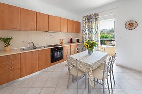 Hidden garden Rhodes Apartments