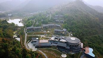 Narada Resort & Spa Cifu Lake Guangxi