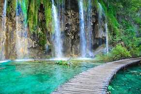 Dragan’s Den Plitvice Hostel