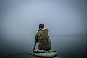 Tiger Tops Tharu Lodge