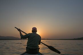 Tiger Tops Tharu Lodge