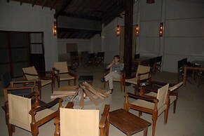 Tiger Tops Tharu Lodge