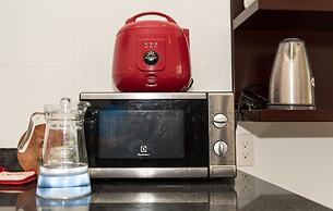 Garden view Apartment - 2 mins to beach