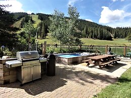 Fox Pine Lodge Hotel Room 2