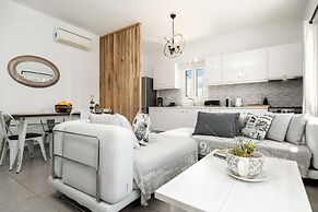 Azzurro Bianco Suites