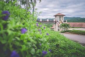 Leaves Valley Resort