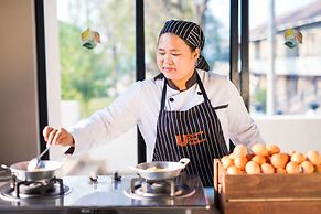 Leaves Valley Resort