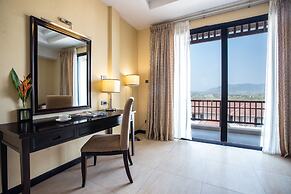 Leaves Valley Resort