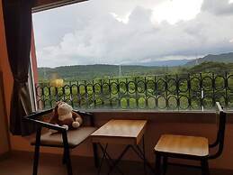 Leaves Valley Resort