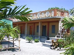 Megan's Paradisio Beachfront Villa