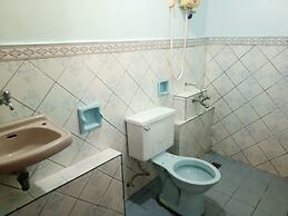 Megan's Paradisio Beach Resort