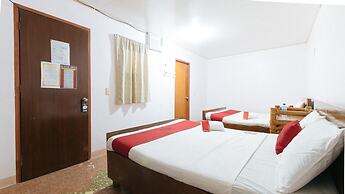 Megan's Paradisio Beach Resort