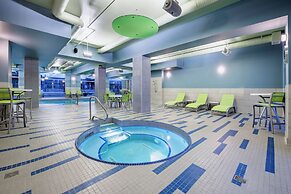 Holiday Inn Express & Suites Kelowna - East by IHG