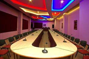 Tuli Veer Bagh Resort