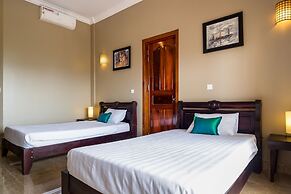 Riviera Hotel & Resort Kep