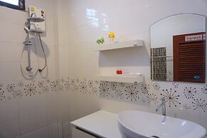 Phuruaboutique Hotel & Saunas