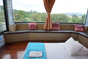 Phuruaboutique Hotel & Saunas