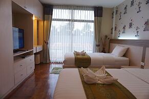 Phuruaboutique Hotel & Saunas