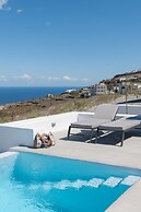 Sandy & Salty Villas