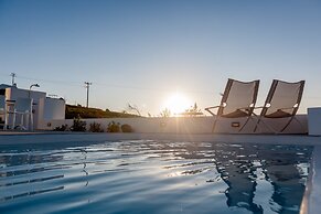 Sandy & Salty Villas