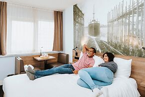 Rotterdam Teleport Hotel