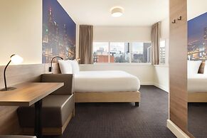 Rotterdam Teleport Hotel