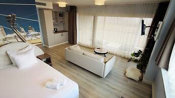 Rotterdam Teleport Hotel