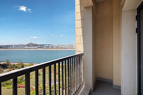 Crowne Plaza Qingdao Oriental Movie Metropolis by IHG