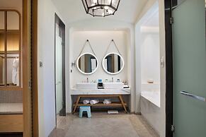 Crowne Plaza Qingdao Oriental Movie Metropolis by IHG