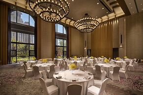 Crowne Plaza Qingdao Oriental Movie Metropolis by IHG