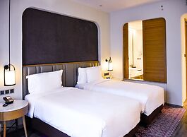 Crowne Plaza Qingdao Oriental Movie Metropolis by IHG