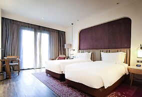 Crowne Plaza Qingdao Oriental Movie Metropolis by IHG