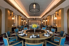 Crowne Plaza Qingdao Oriental Movie Metropolis by IHG